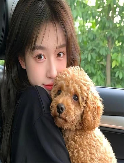 《你给我的夏天》悬念设置：叙事技巧与观众心理